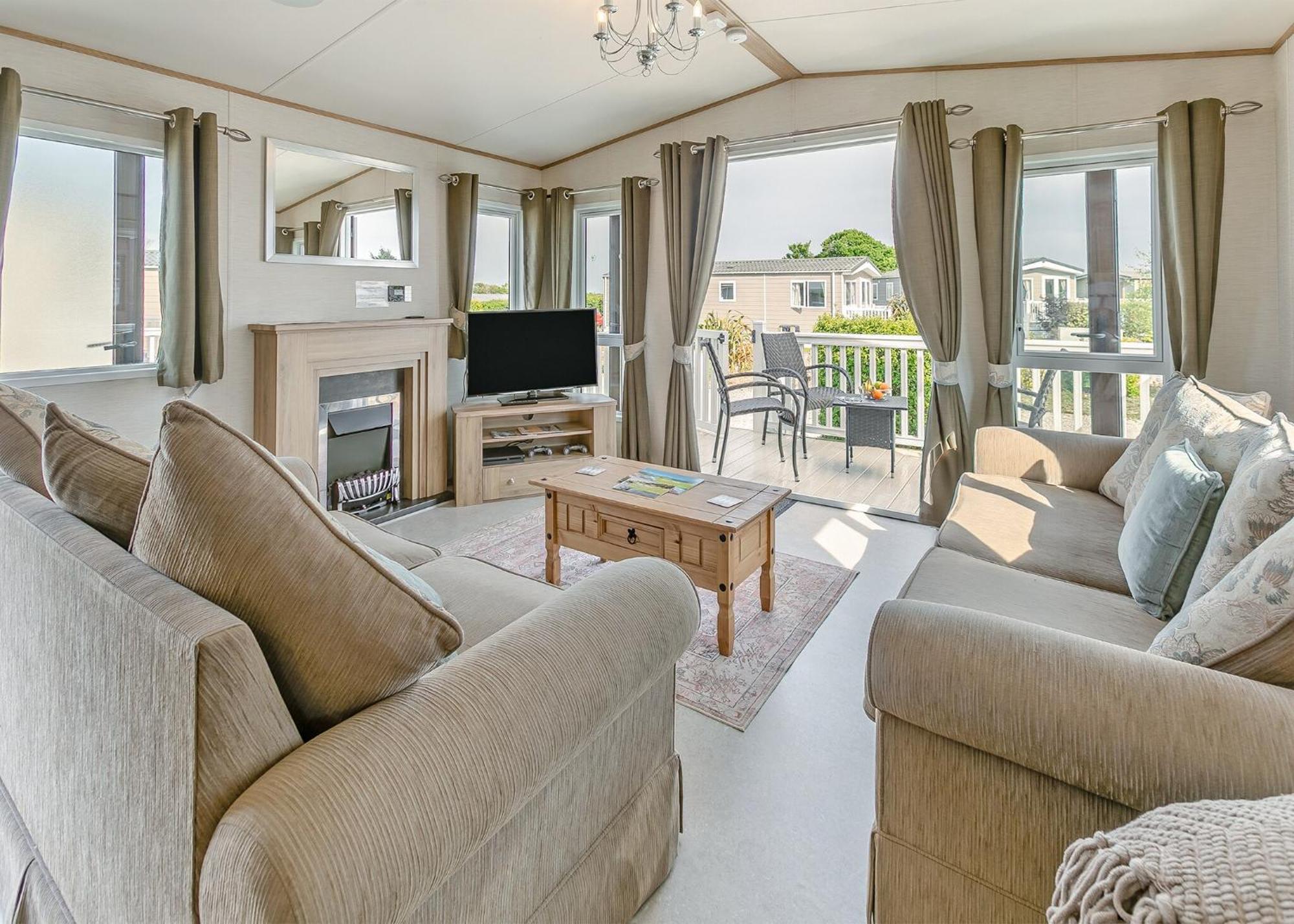 Looe Coastal Retreat Hotel ภายนอก รูปภาพ