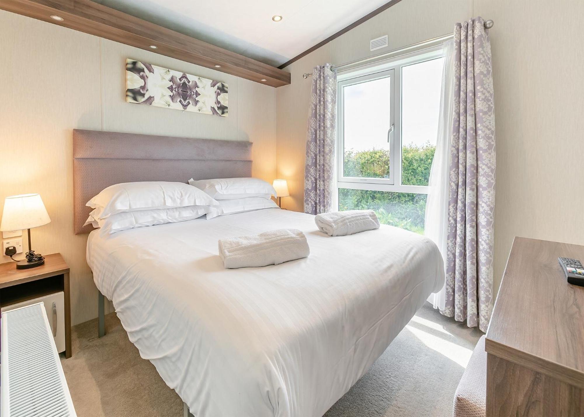 Looe Coastal Retreat Hotel ภายนอก รูปภาพ