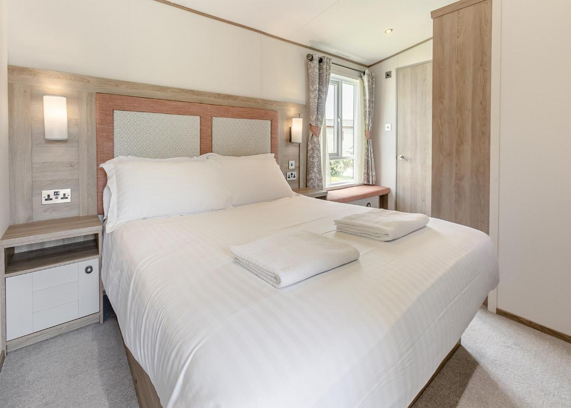Looe Coastal Retreat Hotel ภายนอก รูปภาพ