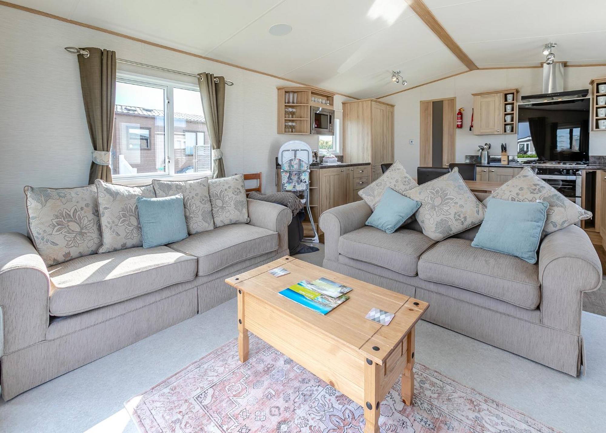 Looe Coastal Retreat Hotel ภายนอก รูปภาพ