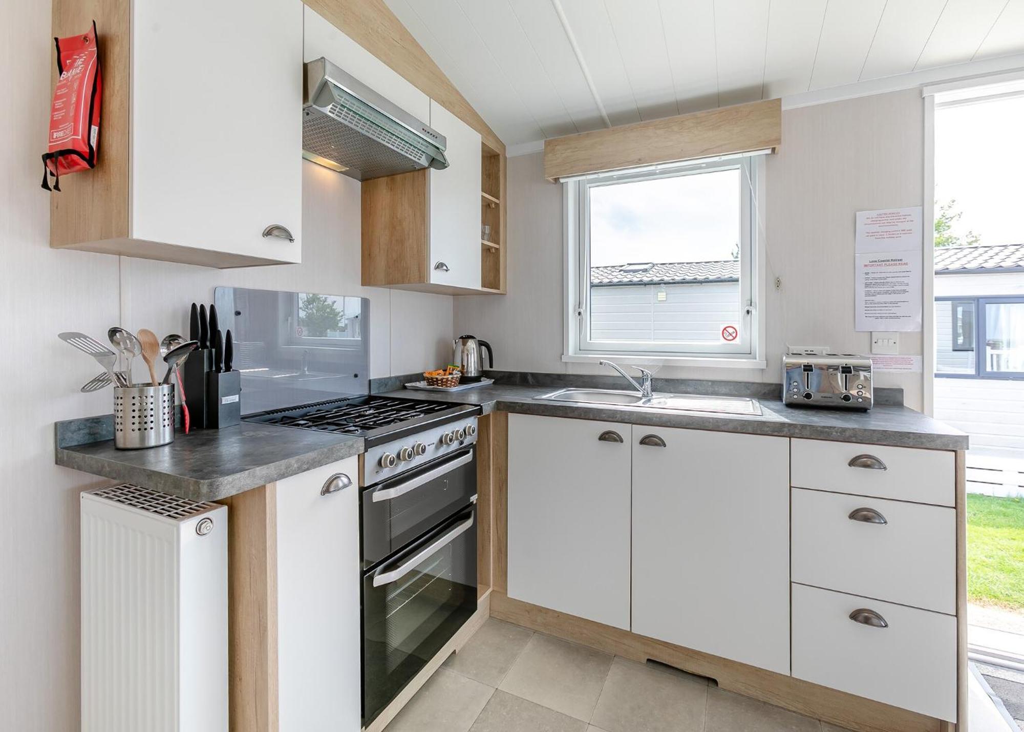 Looe Coastal Retreat Hotel ภายนอก รูปภาพ