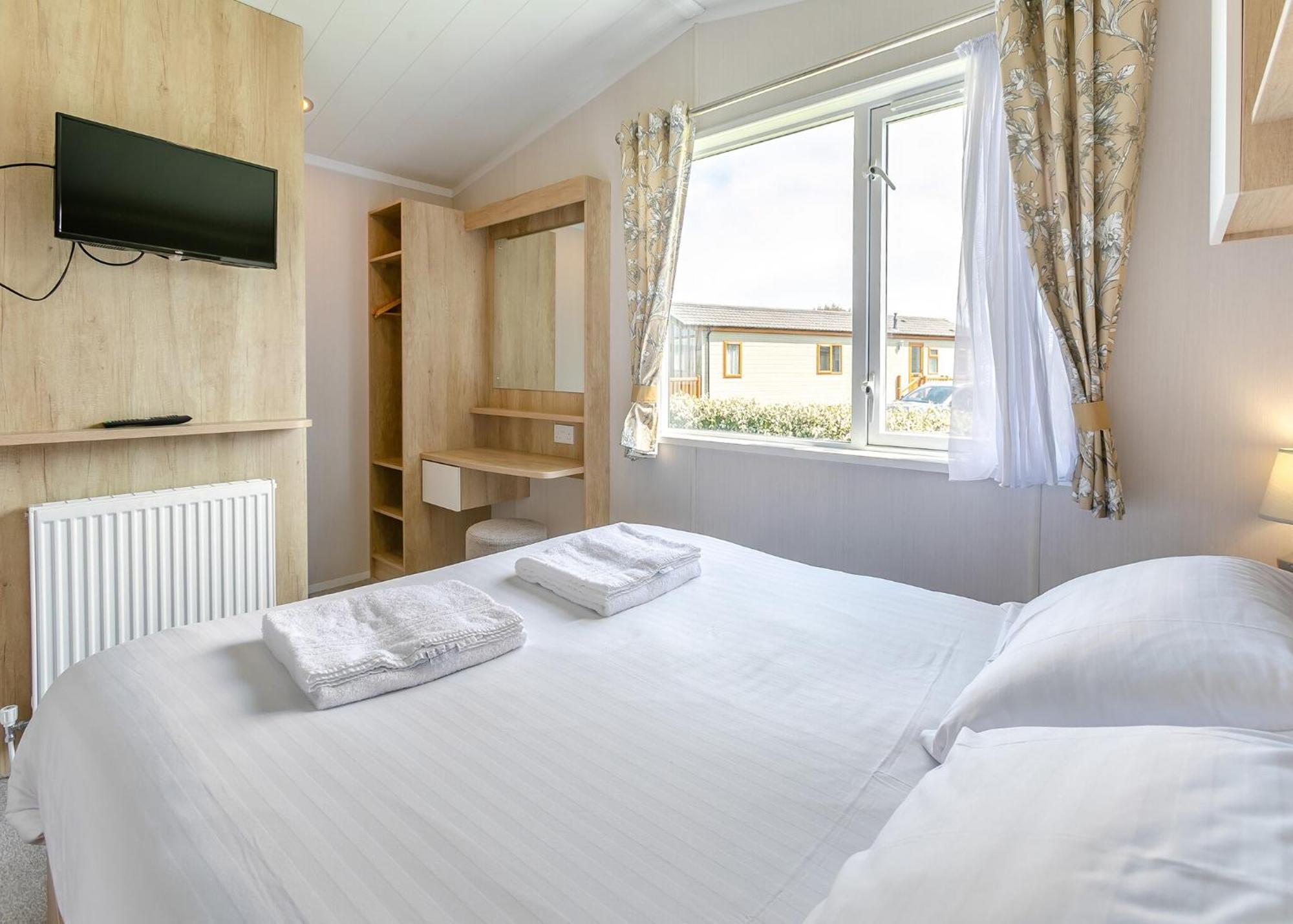 Looe Coastal Retreat Hotel ภายนอก รูปภาพ