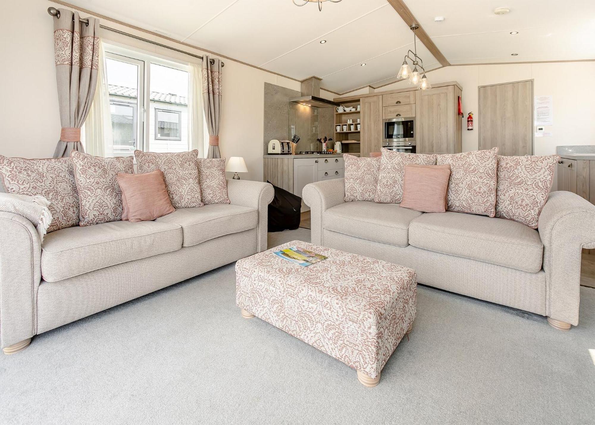 Looe Coastal Retreat Hotel ภายนอก รูปภาพ