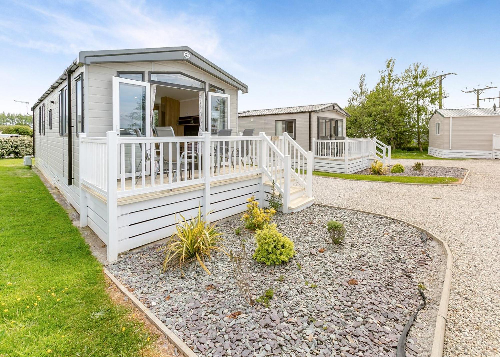 Looe Coastal Retreat Hotel ภายนอก รูปภาพ