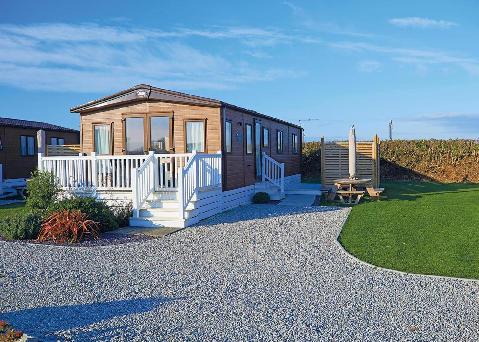 Looe Coastal Retreat Hotel ภายนอก รูปภาพ
